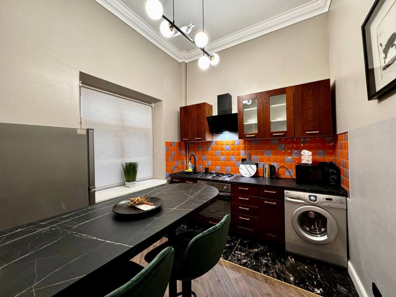 Deribasivska 10 Luxury Apartment Odessa Eksteriør bilde